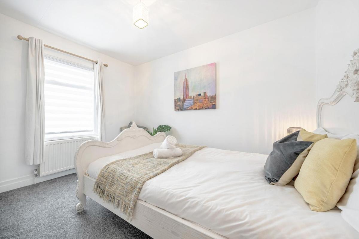 New 3 Bed Victorian Dream House *