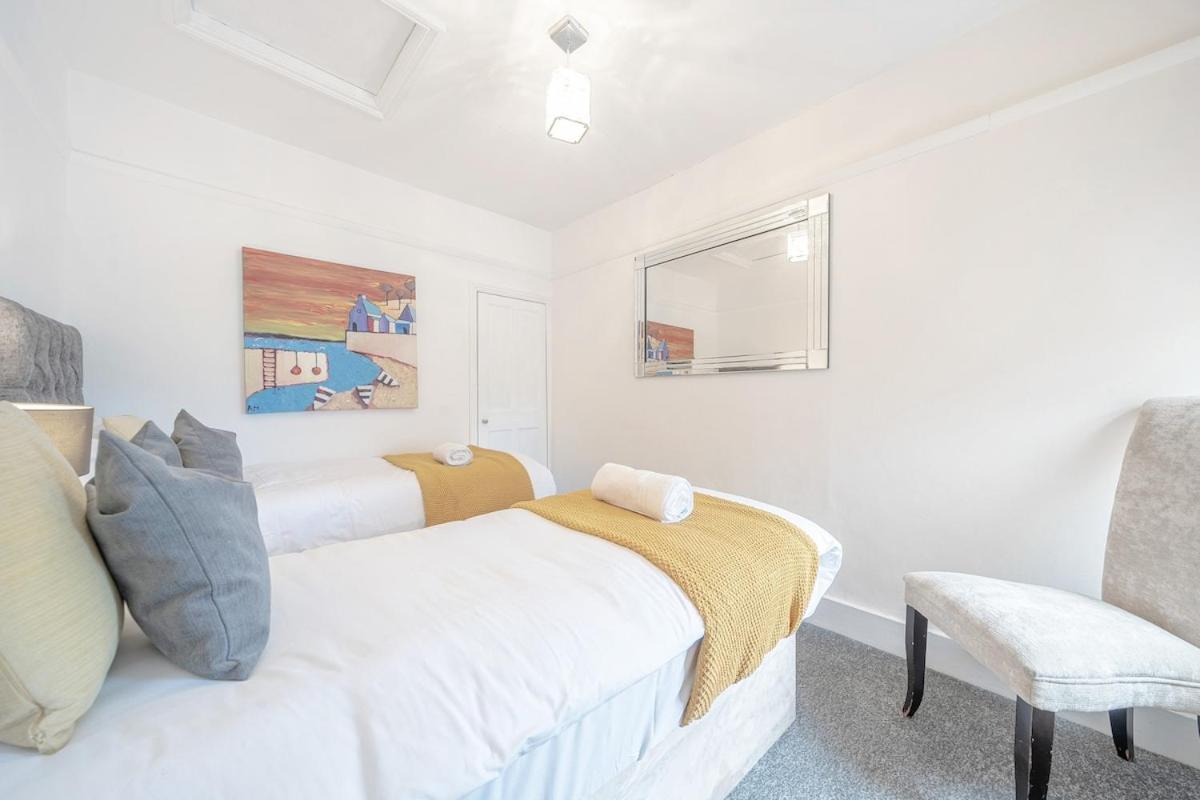 New 3 Bed Victorian Dream House Staines-upon-Thames