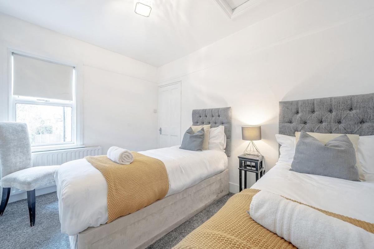 New 3 Bed Victorian Dream House Staines-upon-Thames