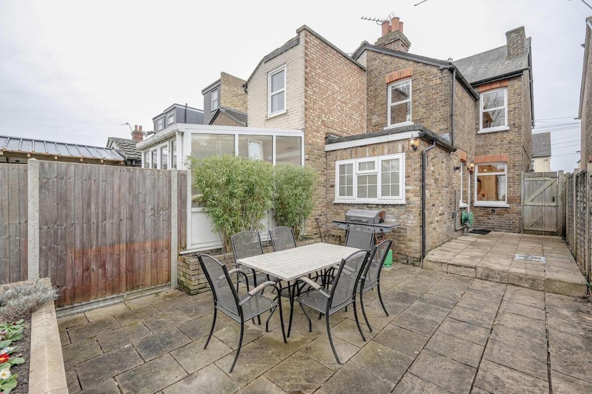 Holiday home New 3 Bed Victorian Dream House *
